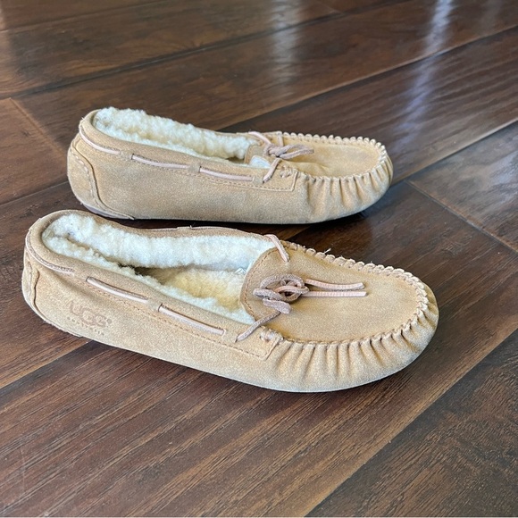 UGG suede leather upper furry lining size 5 slipper - Picture 2 of 8